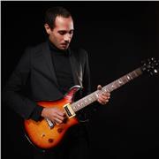 Professeur expérimenté donne cours de guitare